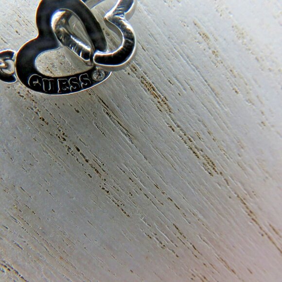 Guess Necklace 16" Silver Tone Interlocking Heart Charms Logo Extender New - Picture 4 of 9